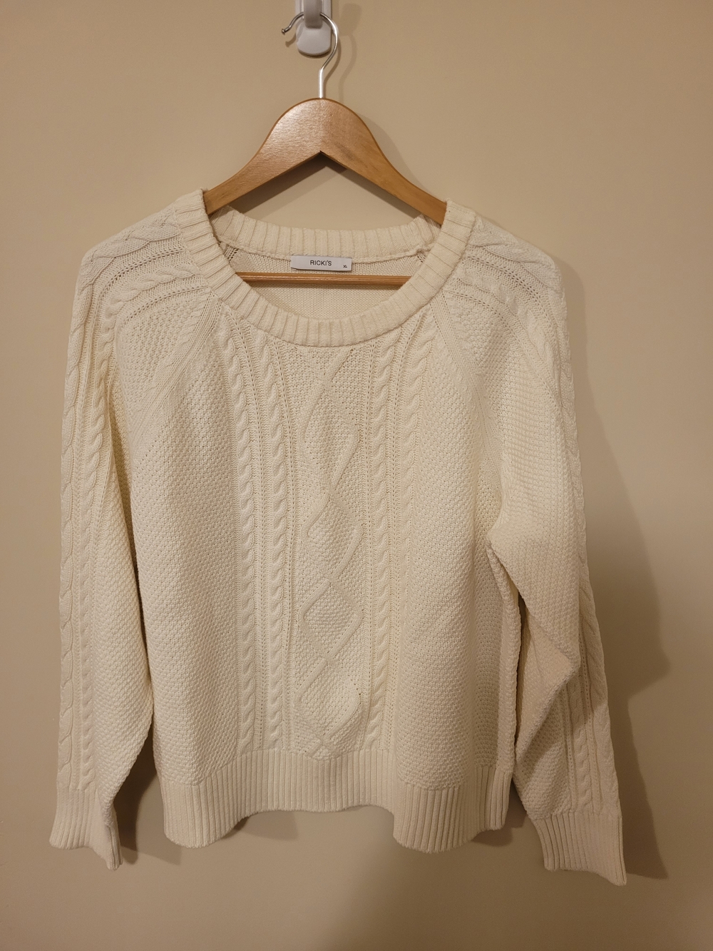 New Women's Ricki's Cream Cable-Knit Women's Sweater Size XL